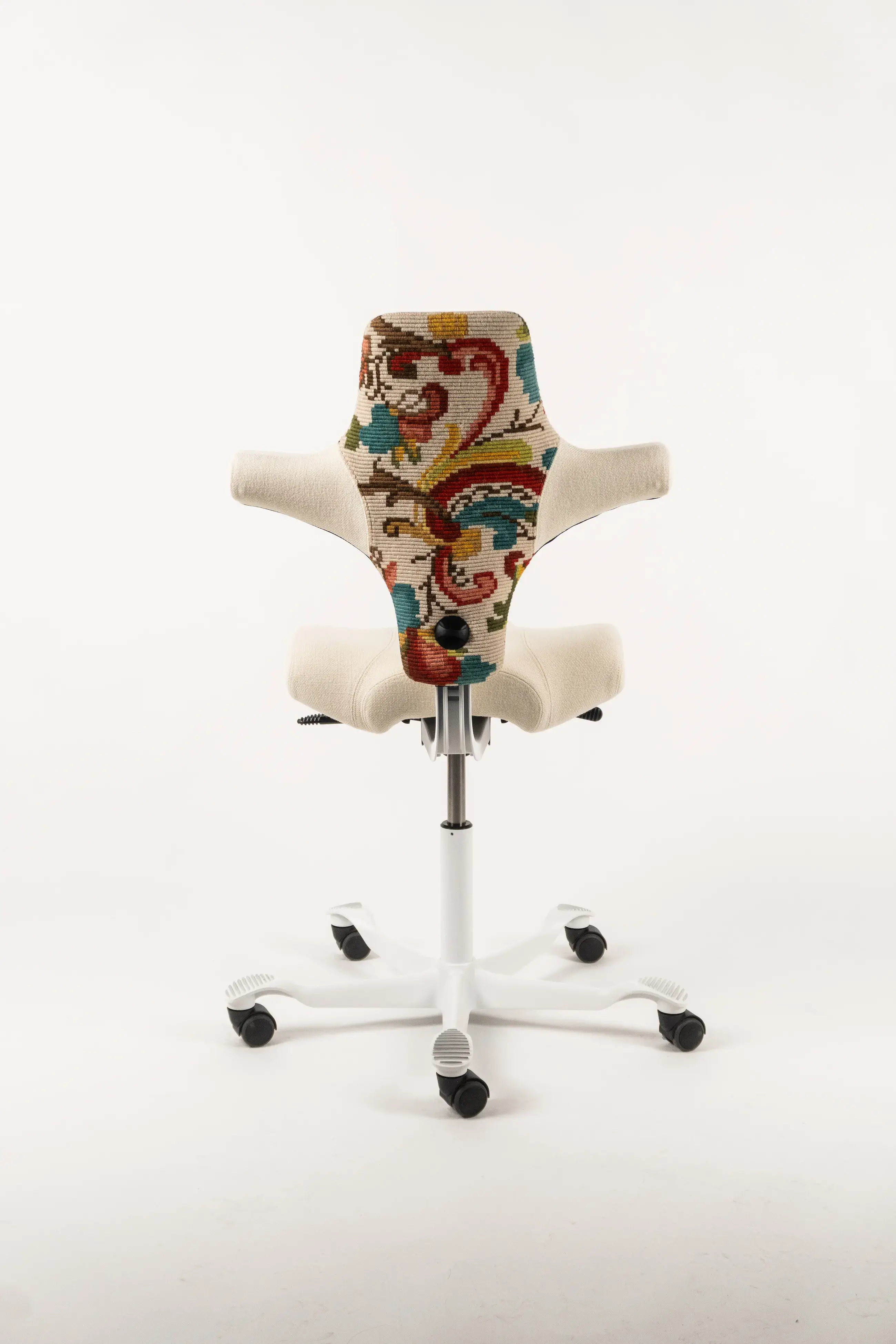 Flokk-images-recouture-hag-capisco-product-image_10.1