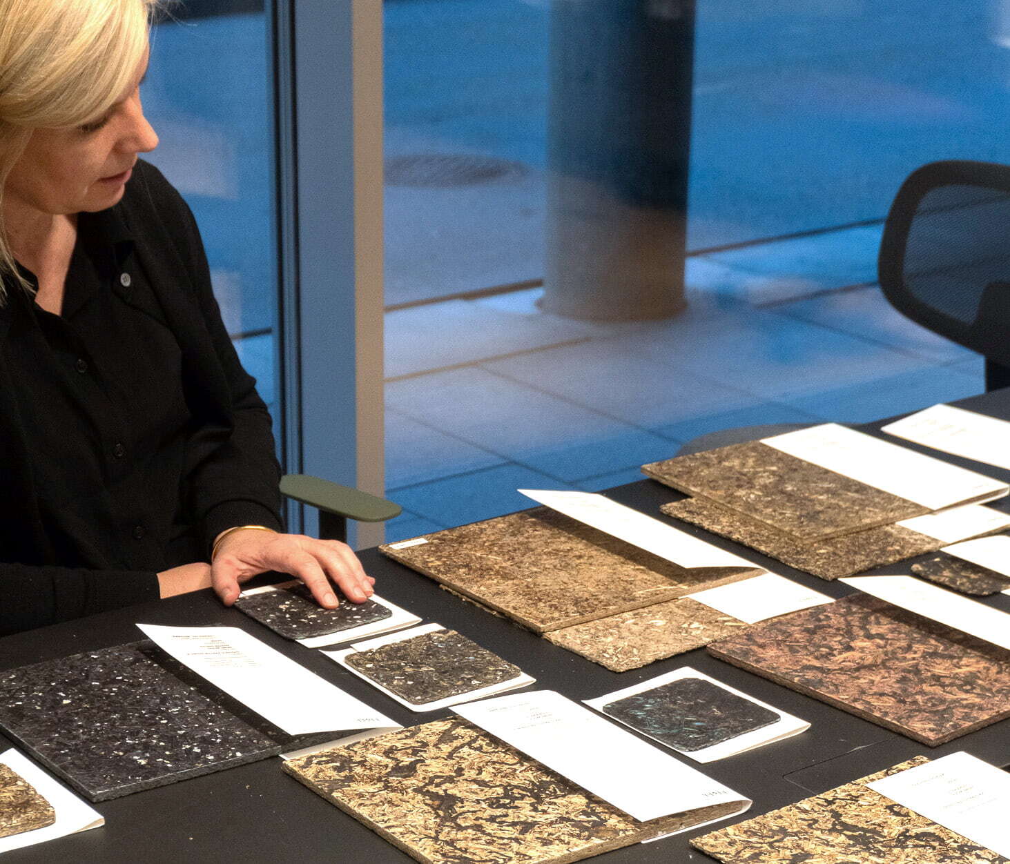 flokk-images-materials-articles-research-bio-mass_29